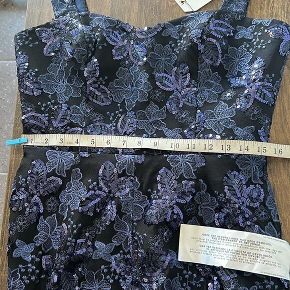 DRESS THE POPULATION Anable Sequin Embroidery Gown - Picture 11 of 14